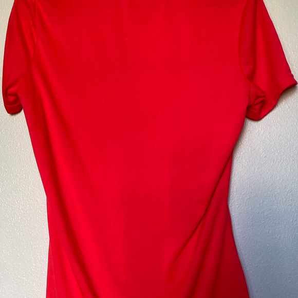 Oakley Red T-shirt, soft size medium - Picture 3 of 7